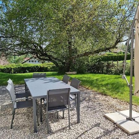 Logement Dans Maison + Exterieur Orchamps-Vennes エクステリア 写真